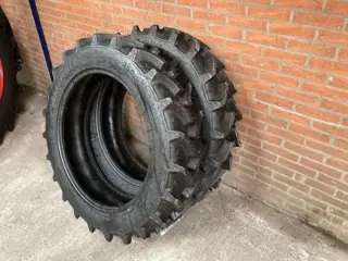 Alliance 250/85R28 9.5R28 Trekker banden