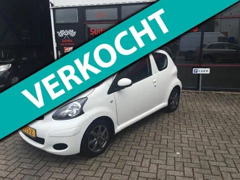 Toyota Aygo 1.0-12V Aspiration  Green apk 2018! inruil mogelijk!