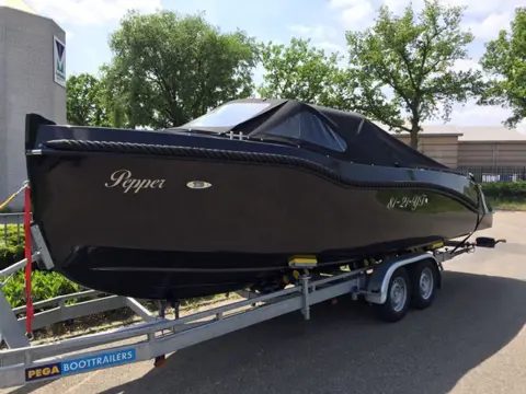 Oud Huijzer 700 Tender * Yamaha 115 PK * Pega trailer * 2015 *