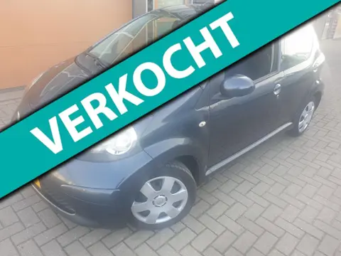 Toyota Aygo 1.0-12V +