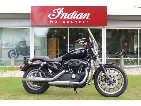 Harley-Davidson XL 883  XL883R Roadster