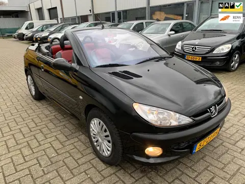 Peugeot 206 CC Cabrio Climatronic Elektr pakket Stoelverwarming Leer Rijdt en schakelt perfect