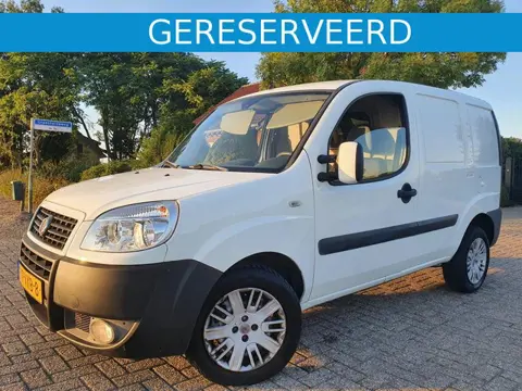 Fiat Doblò 1.4i Benzine met Airco, Zijdeur en Diverse Opties !