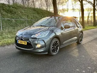 Citroën DS3 Cabrio 1.2 VTi So Chic | Climate control | PDC | Cruise control