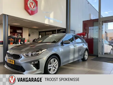Kia Ceed 1.0 T-GDi DynamicLine,NL Auto,Navigatie,Achteruitrijcamera,Trekhaak,Achteruitrijsensoren,Cl