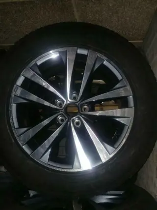 RENAULT KOLEOS II velgen als nieuw met Nieuwe banden 18"