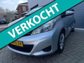 Toyota Yaris 1.3 VVT-i/Automaat/Camera/1eigenaar/Dealer onderhouden/Cruise-c/Climate-c