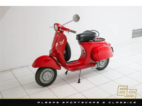 Piaggio Vespa 50 Restored (bj 1966)