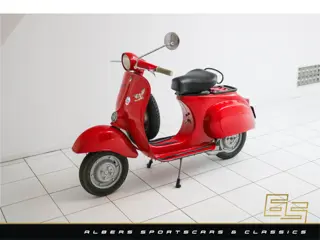 Piaggio Vespa 50 Restored (bj 1966)