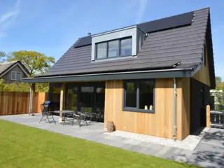 Vrijstaand vakantiehuis op een kilometer van Ecomare