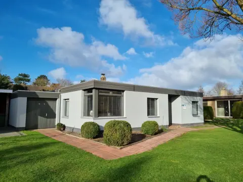 Riant vrijstaand vakantiehuis op loopafstand van het strand
