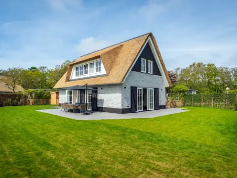 Luxe villa op kleinschalig park nabij De Koog en Noordzee