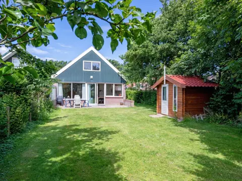 Geschakelde bungalow in de buurt van natuurgebied De Slufter