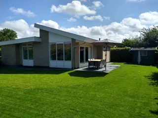 Genieten in comfortabel vakantiehuis met een heerlijke tuin