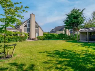 Modern sfeervol vakantiehuis met sauna en riante tuin in De Koog