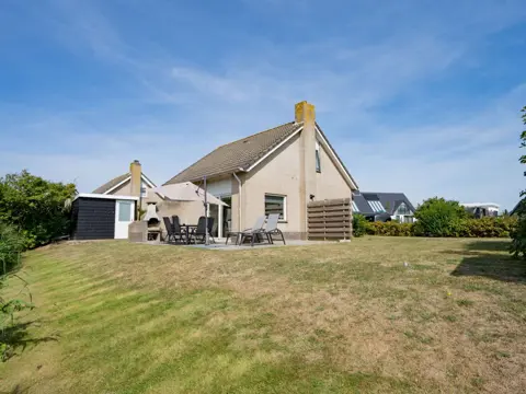 Vrijstaand vakantiehuis op loopafstand van het strand