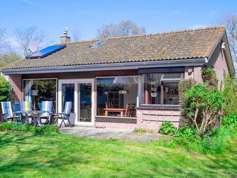 Vrijstaande bungalow nabij natuurgebied De Slufter