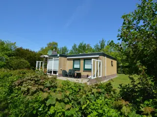 Prachtig gelegen vakantiebungalow met veel privacy nabij De Koog