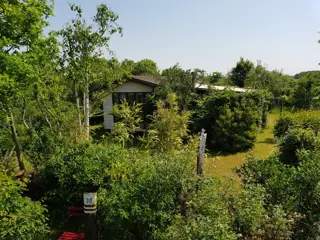 Gezellig chalet met ruime tuin op de grens van bos en weilanden