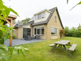 Vrijstaand vakantiehuis aan dorpsrand op loopafstand van centrum