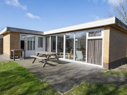 Prachtig gelegen bungalow vlakbij De Slufter en De Cocksdorp