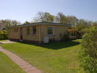 Vrijstaande bungalow op vakantiepark bij De Slufter