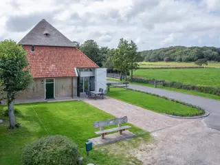 Appartement in historische stolpboerderij aan de Hoge Berg