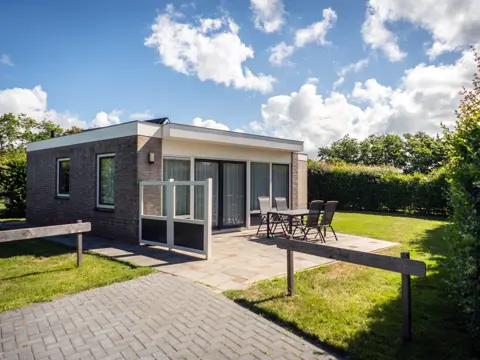 Recreatiewoning met gashaard op bungalowpark nabij De Koog