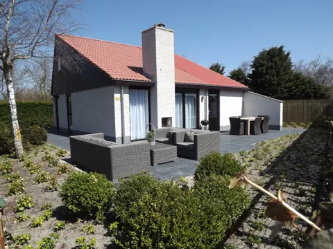 Comfortabel vakantiehuis rustig gelegen met tuin het bos