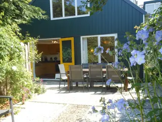 Familiehuis centraal gelegen in het dorp en dichtbij de vuurtoren
