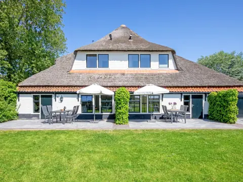 Comfortabel appartement in authentieke stolpboerderij in Den Hoorn