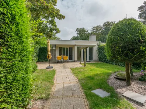 Geschakelde bungalow op een rustige plek net buiten De Koog