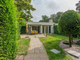 Geschakelde bungalow op een rustige plek net buiten De Koog