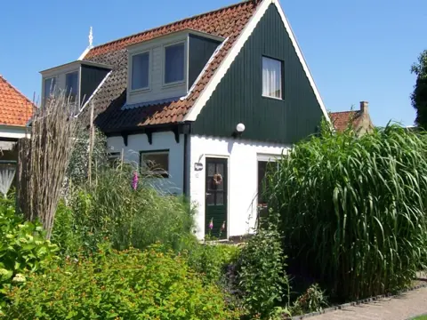 Verscholen in het groen gezellig vakantiehuis midden in Den Burg