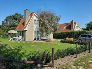 Vrijstaand huis met omheinde tuin op vakantiepark