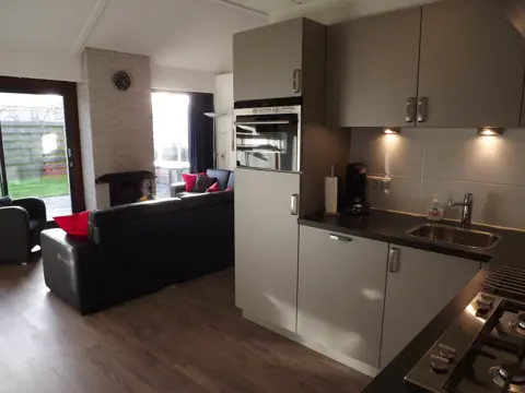 Vrijstaand vakantiehuis met ideale ligging in het bos