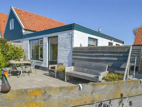 Vakantiehuis met heerlijke tuin en terras nabij De Cocksdorp