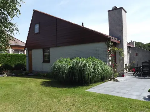 Vrijstaand vakantiehuis met afgesloten tuin in het bos