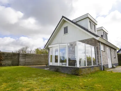 Vrijstaand landelijk gelegen vakantiehuis nabij De Cocksdorp