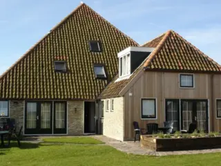Smaakvol ingericht vakantiehuis met uitzicht midden in Den Hoorn