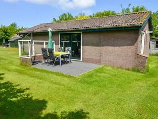 Vakantiehuis met vrij uitzicht in polder Eierland