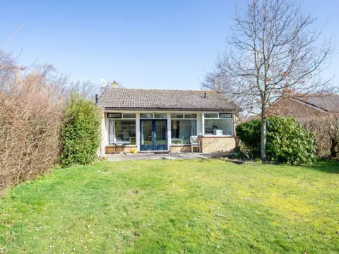 Bungalow is gelegen nabij het natuurgebied De Slufter