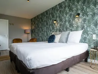 Ruime en stijlvolle tuinsuite op de benedenverdieping