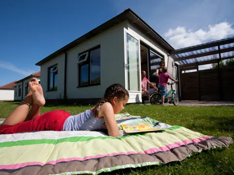Vakantiewoning op vakantiepark in het bos nabij Den Burg