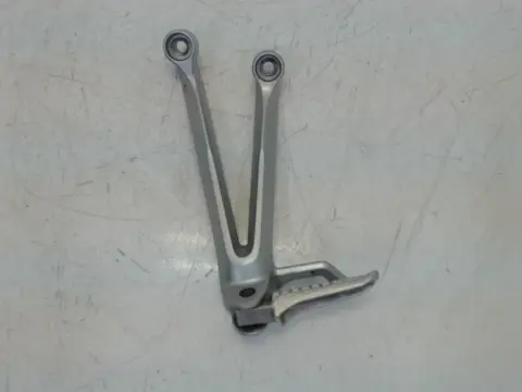 DUO VOETSTEUN LINKS Suzuki GSX R 1000 2005 - 2006