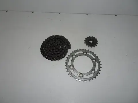 KETTING EN TANDWIELEN SET Ducati 600 SS Supersport 1994 -