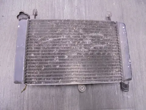 RADIATEUR Yamaha FZR 600 1994 - 1996