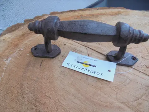 GIETIJZEREN DEURHANDVAT PUNT NIEUW