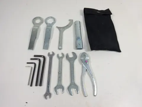 GEREEDSCHAPSET Kawasaki ER 6 2012 - 2015