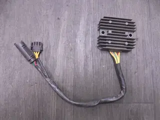 SPANNINGSREGELAAR BMW F 800 S - ST 2006 - 2010 / 2006 - 2010